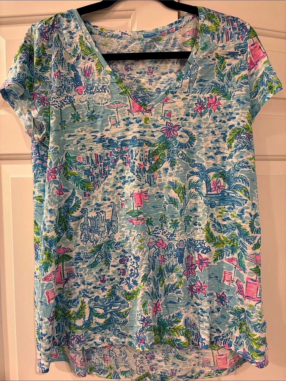 Lilly Pulitzer Etta V-Neck Top Floral Blue & Pink size M